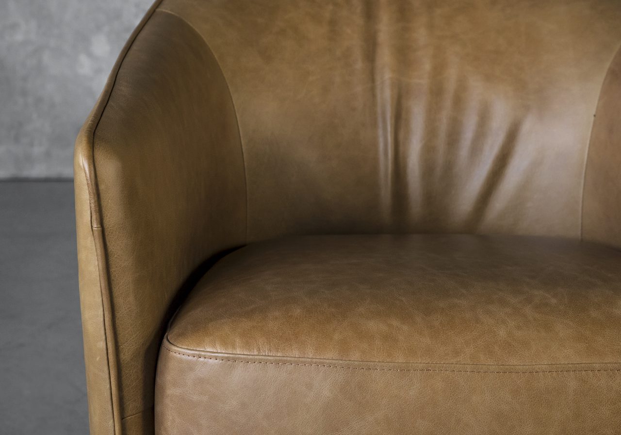 Milner Swivel Chair in Light Camel Leather, Close Up