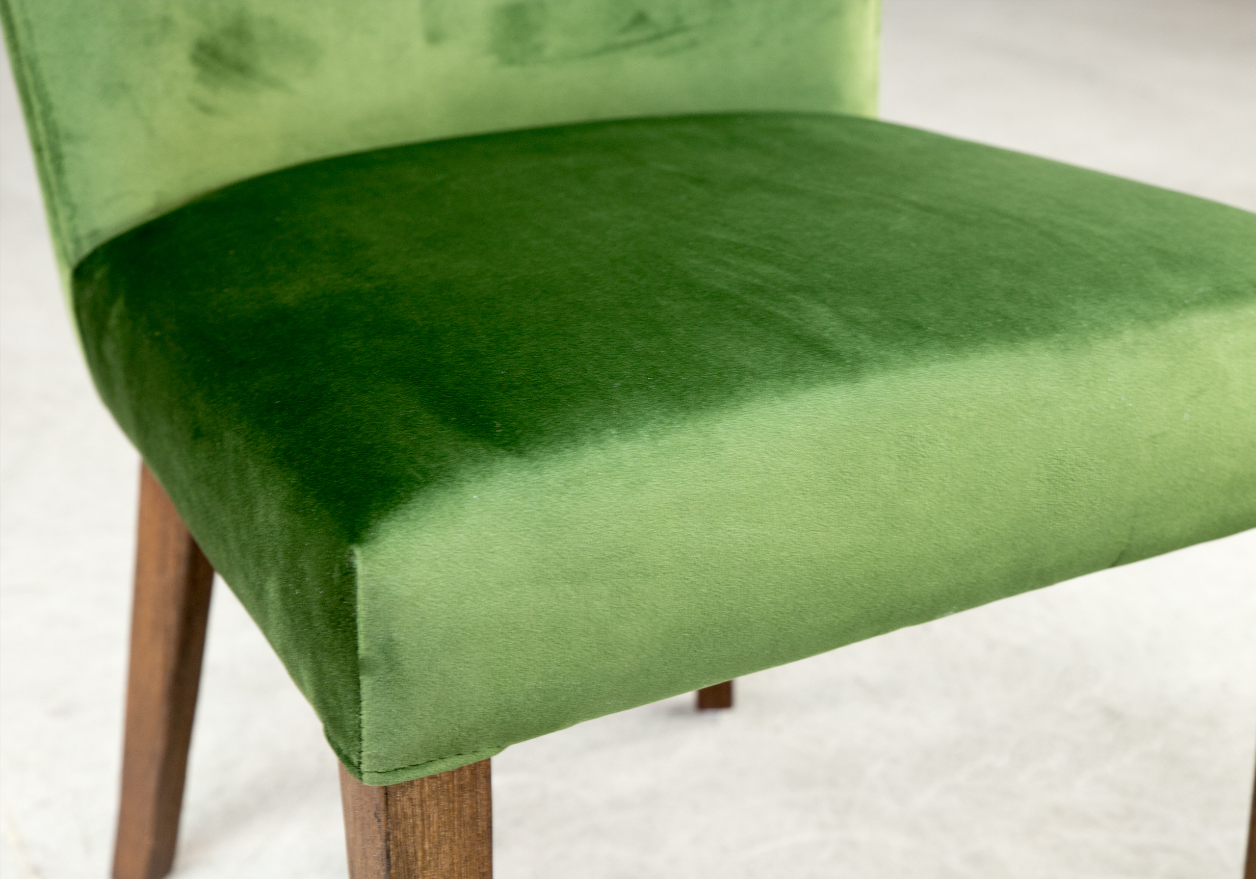 Greg Dining Chair in Green, Detail