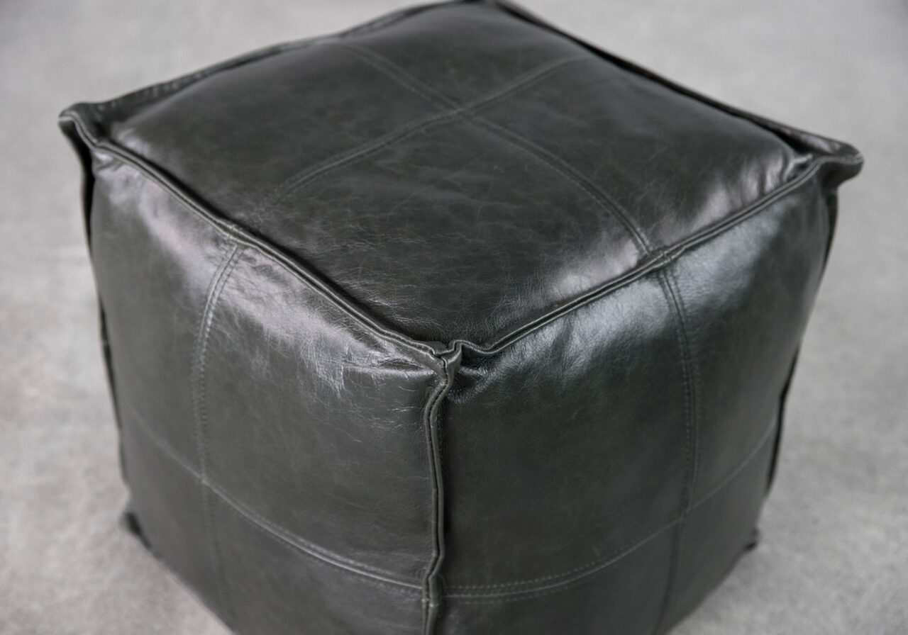 Pouf_Mishra - Black Leather