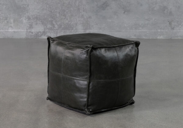 Pouf_Mishra - Black Leather - Angle