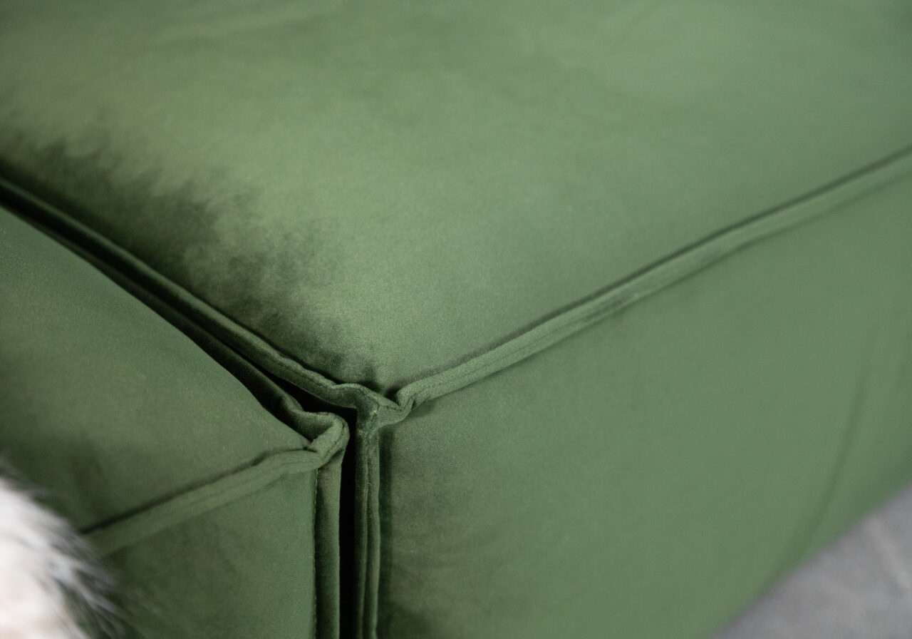 Shauna Sectional, Green, Detail