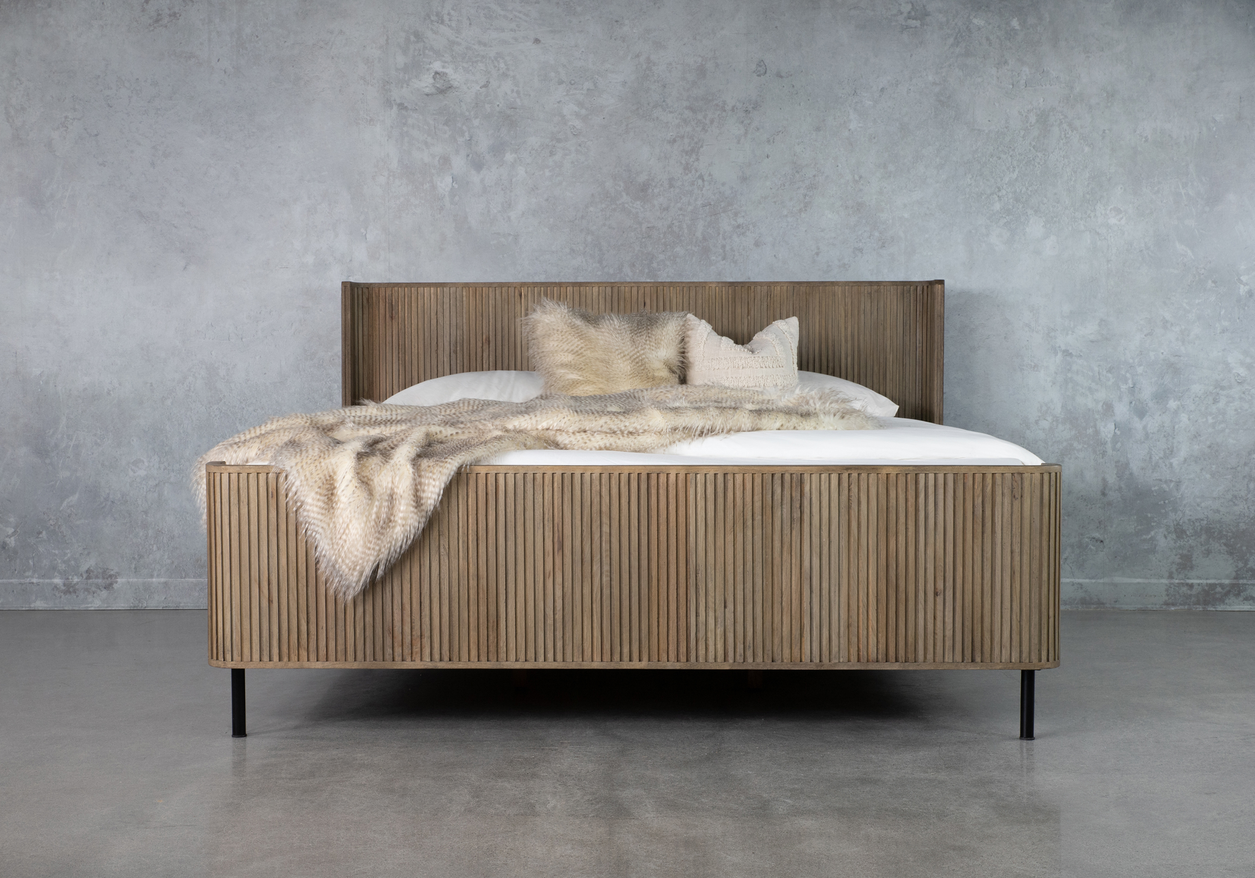 Paylor Bed - Front