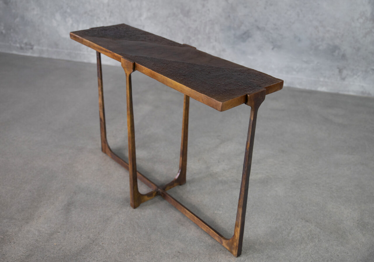 Romola Console