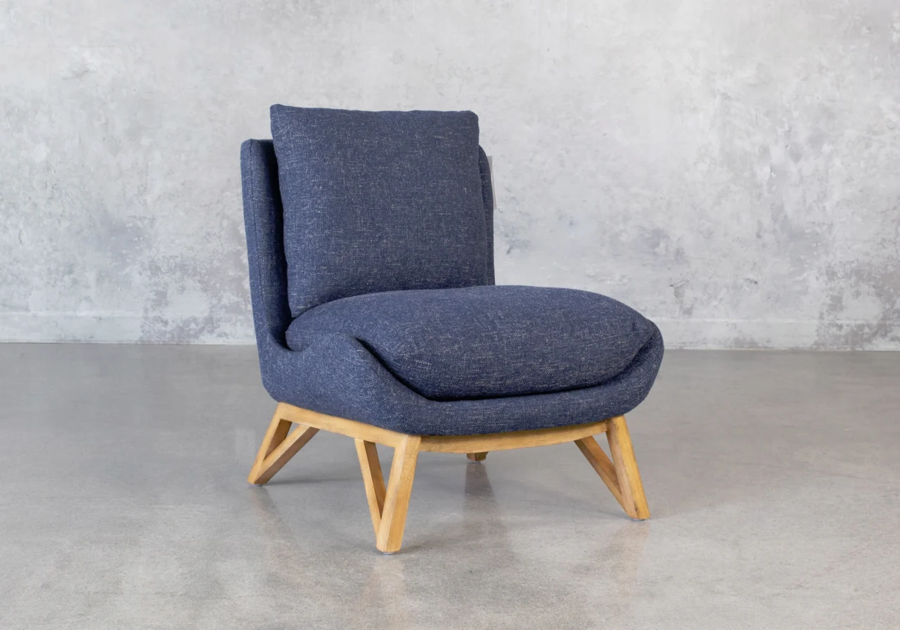 Oli-Chair-Blue-Angle