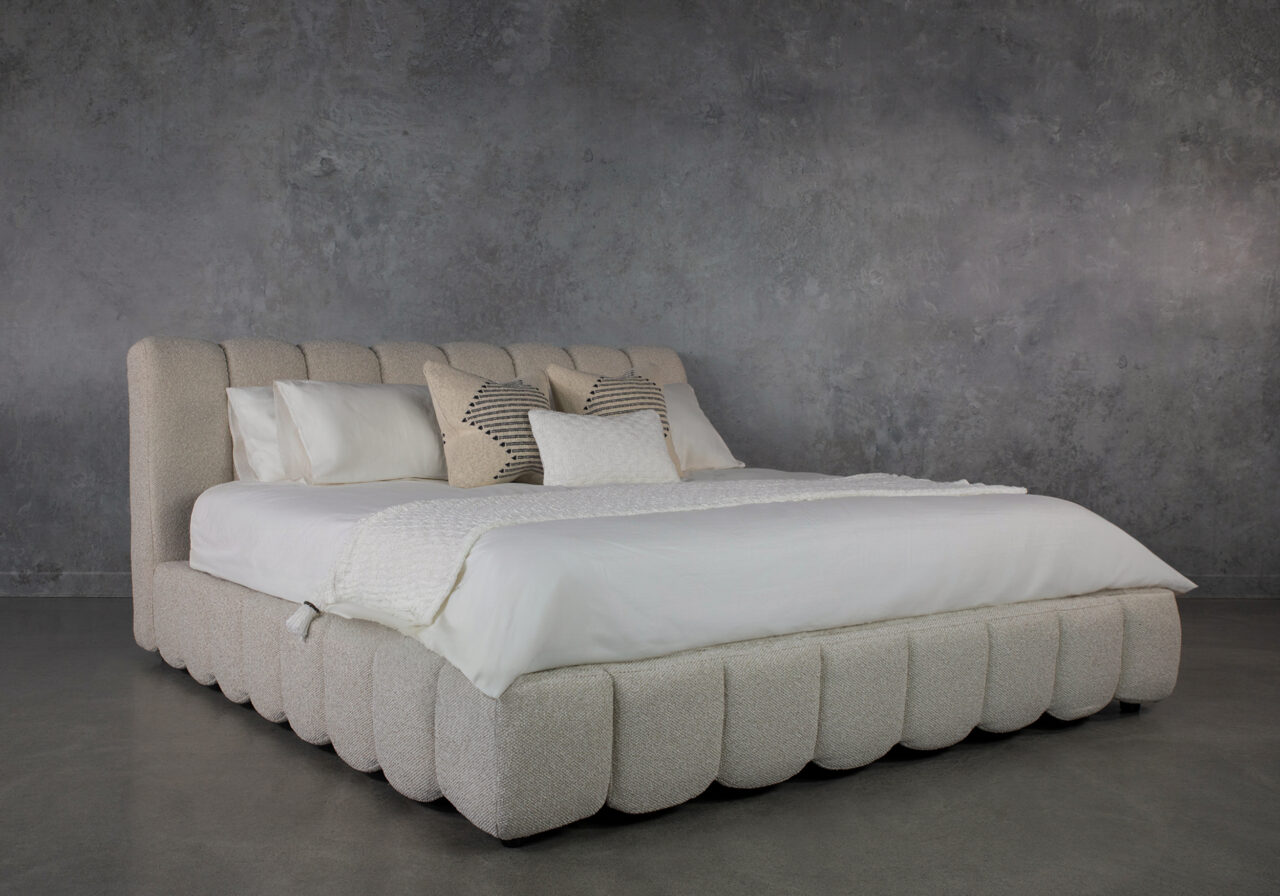 Scallop Bed - Angle